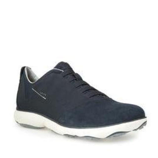 Walking shoes