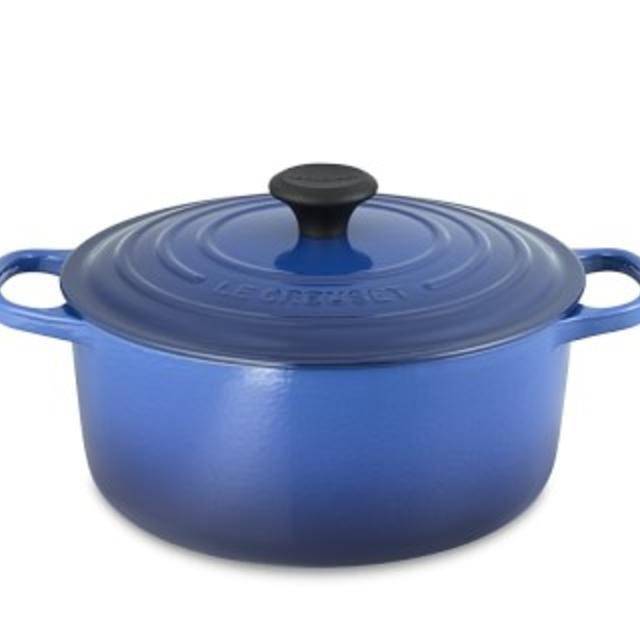 Le Creuset Signature Round Dutch Oven, 5 1/2-Qt., Lapis