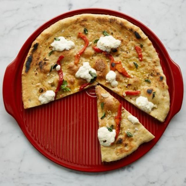 Emile Henry Ribbed Pizza Stone