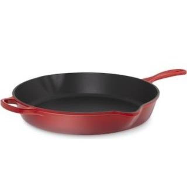 Le Creuset Signature Cast Iron Skillet