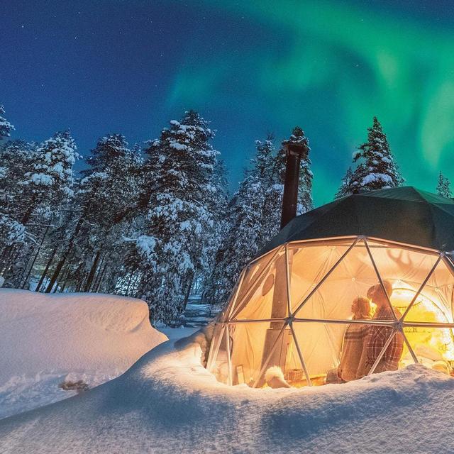 Honeymoon - Glass Igloo Hotel