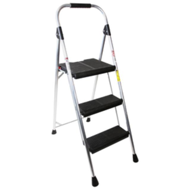 Werner 3-Step Aluminum Step Stool