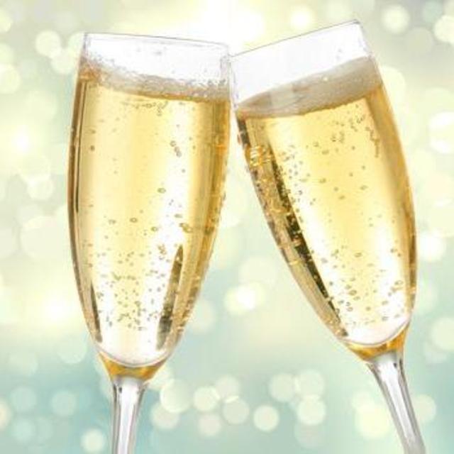 Honeymoon Activity - Champagne Toast