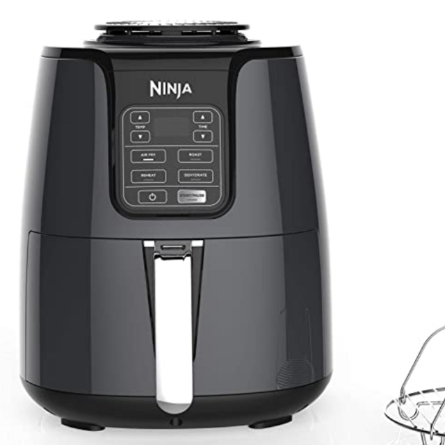 Ninja Air Fryer that Cooks, Crisps and Dehydrates, with 4 Quart Capacity, and a High Gloss Finish