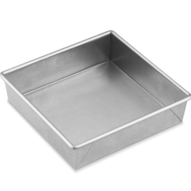 Williams-Sonoma Traditionaltouch Square Cake Pan, 9"