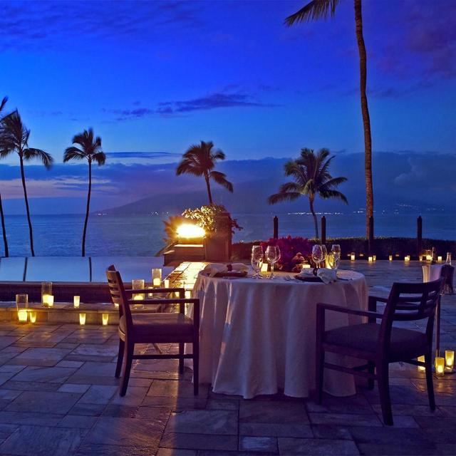 Romantic Dinners in Maui