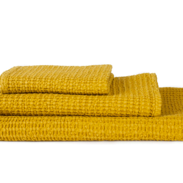 SIMPLE WAFFLE TOWELS