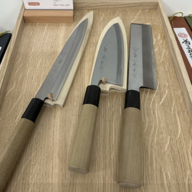 Knives from Vivront