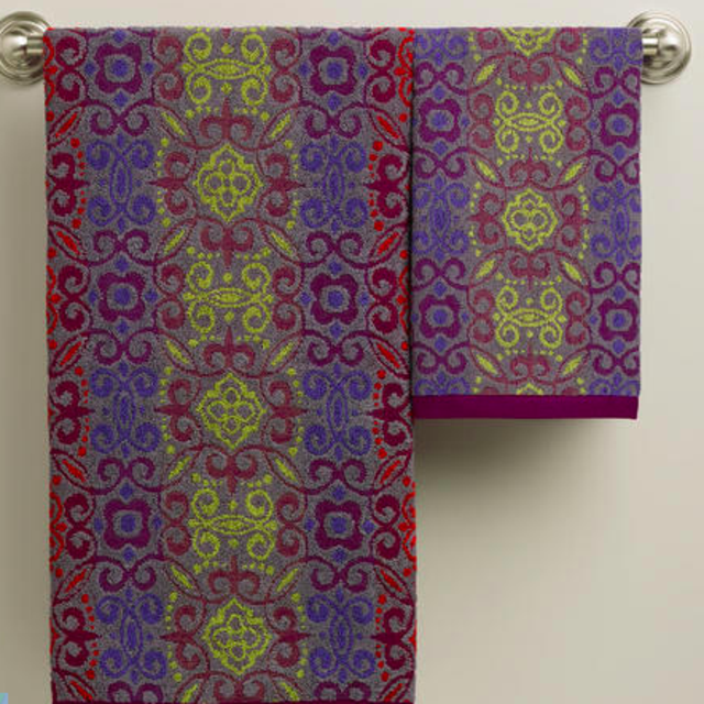 Plum Adriana Medallion Sculpted Towels