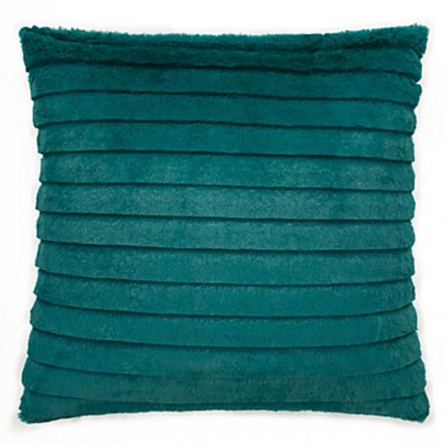 Omni Pillow 22"