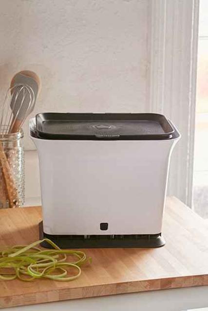 Kitchen Composting Bin