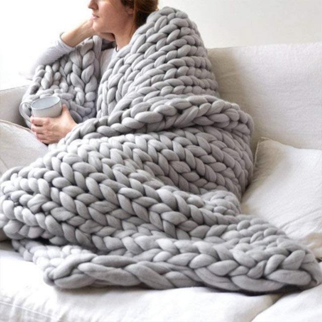 EASTSURE Chunky Knit Blanket Bulky Throw Merino Wool Hand Made Bed Sofa Throw Super Large,Grey,40"x59"