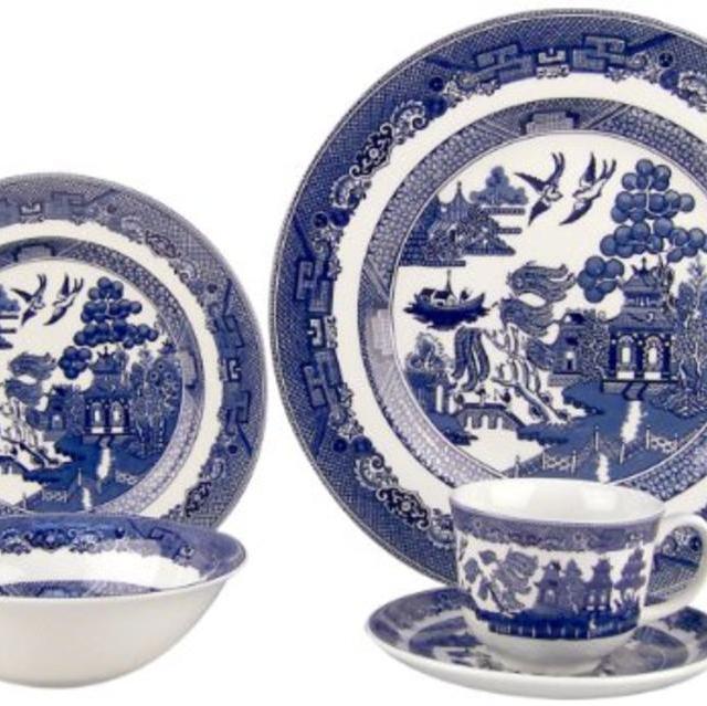 Johnson Brothers Willow Blue 5 Piece Place Setting