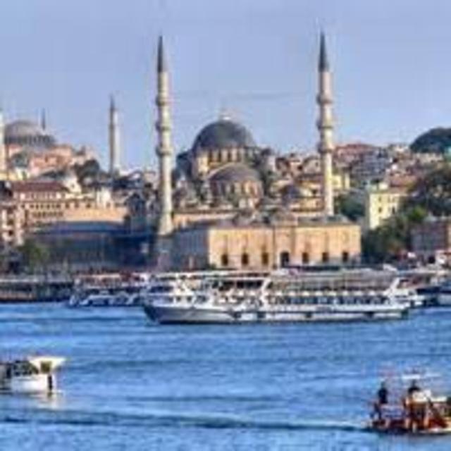 Istanbul Eats Food Tour