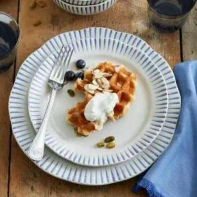 Juliska Sitio Stripe Indigo Dessert/Salad Plate