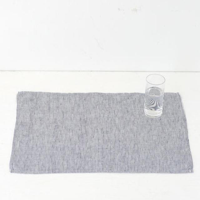 Placemat: Grey Thin White Stripe