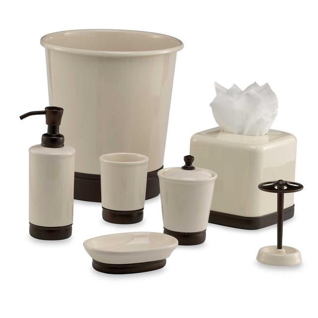 York Vanilla/Oil Rubbed Bronze Bath Ensemble