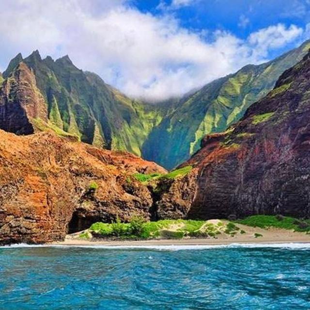 Na Pali Coast Sailing and Snorkeling