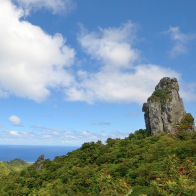 Cross Island Trek Guided Hike