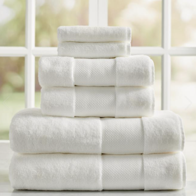 Frontgate Resort Collection™ Bath Towels in White