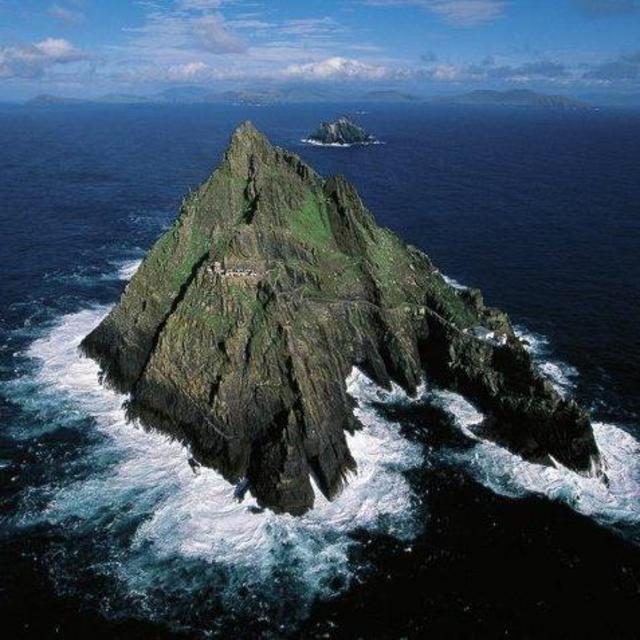 Skellig Michael Landing Tour - aka Star Wars!