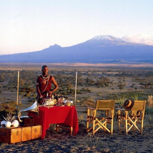 Champagne Breakfast in the Masai Mara