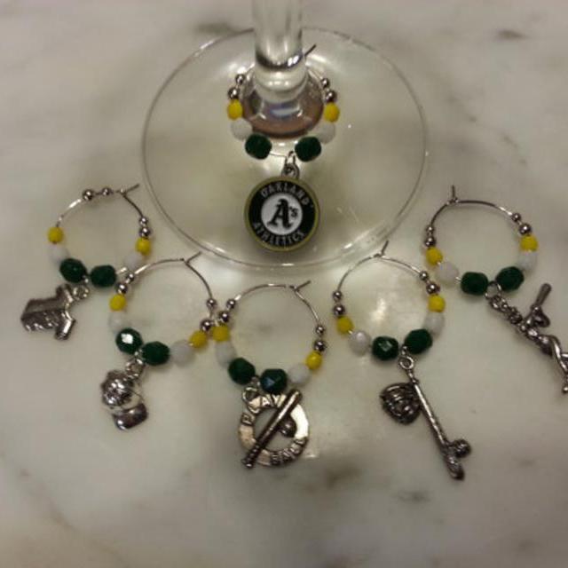 Oakland A's Oakland Athletics Baseball Wine Charms w/ Pouch