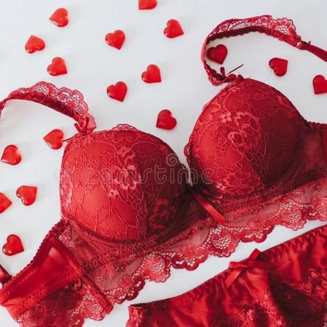Honeymoon Intimates