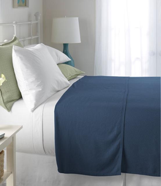 Maine-Made Cotton Twill Blanket (twin)