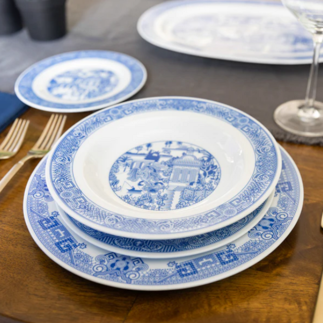 Dinner for 4: With Calamities, Series 1