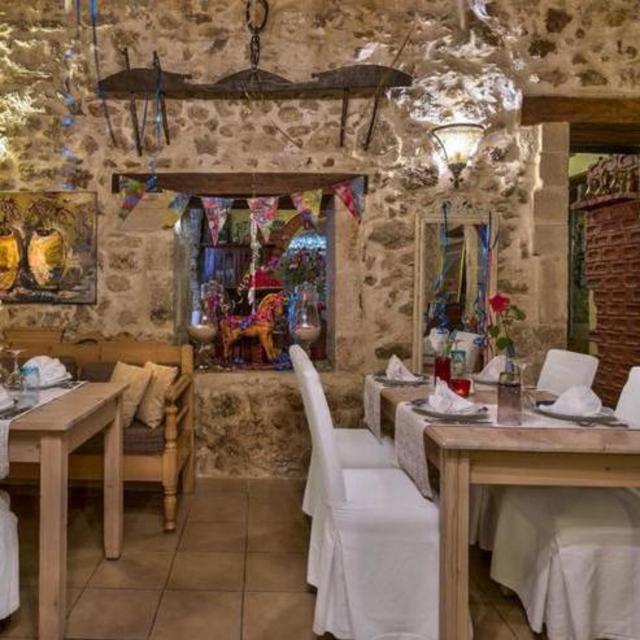 Rustic Dining at Avli in Rethymno