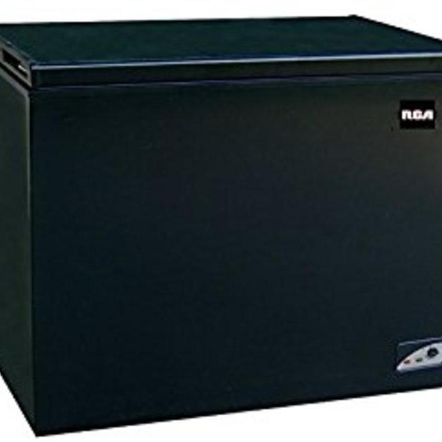 7.1 Cubic Foot Chest Freezer, Black