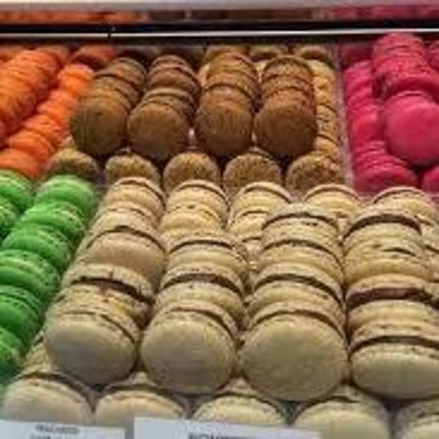 Paris Secret Food Tour: Taste of Montmartre