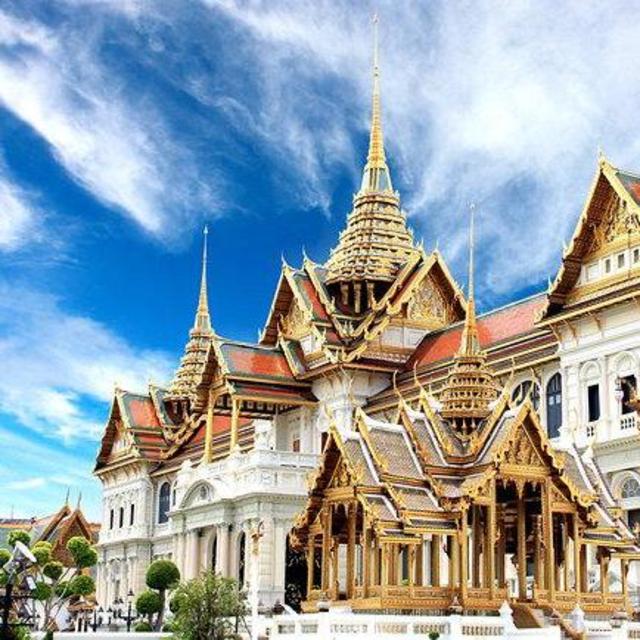 Sightseeing in and around Bangkok