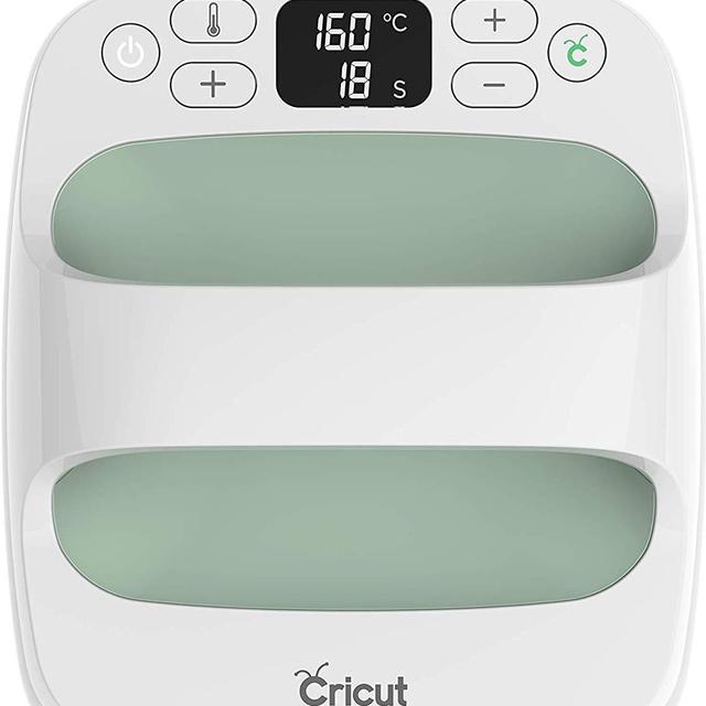 Cricut Easy Press 2 - Heat Press Machine For T Shirts and HTV Vinyl Projects, Raspberry, 6" x 7"