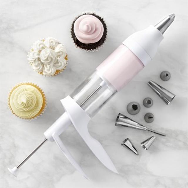 Williams-Sonoma Ultimate Decorating Tool