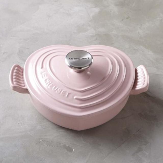 Le Creuset Cast-Iron Heart-Shaped Dutch Oven