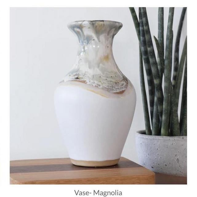 Vase- Magnolia