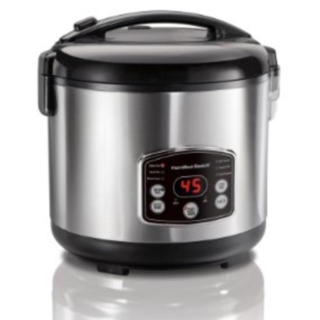 Hamilton Beach Digital Rice Cooker with Rinse Steam Basket, 7 Cups uncooked resulting in 14 Cups cooked (37548)