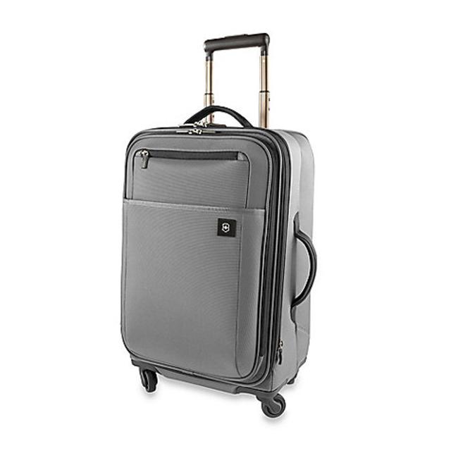 Victorinox Avolve 2.0 22-Inch Expandable 4-Wheeled Carry-On in GraphiteVictorinox