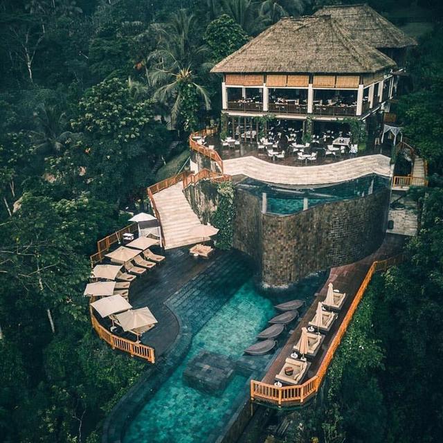 Honeymoon Hotels