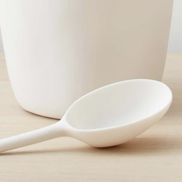 resin ice scoop white by tina frey