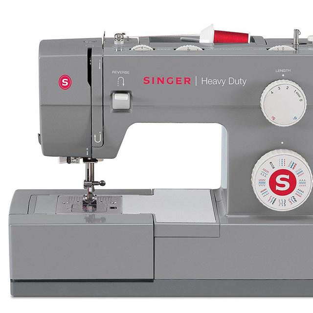 SINGER | Heavy Duty 4432 Sewing Machine with 32 Built-In Stitches, Automatic Needle Threader, Metal Frame and Stainless Steel Bedplate, Perfect for Sewing All Types of Fabrics with Ease
