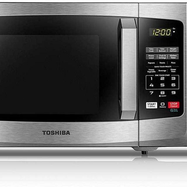 Toshiba EM925A5A-SS Microwave Oven with Sound On/Off ECO Mode and LED Lighting, 0.9 Cu Ft/900W, Stainless Steel