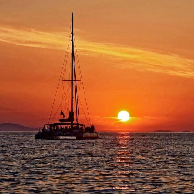 Sunset Catamaran Tour in Santorini