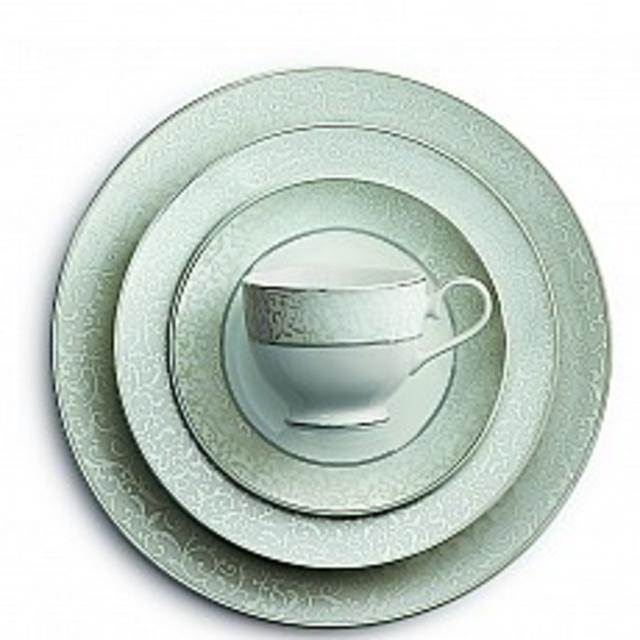 Mikasa® Parchment 20-Piece Fine China Dinnerware Set