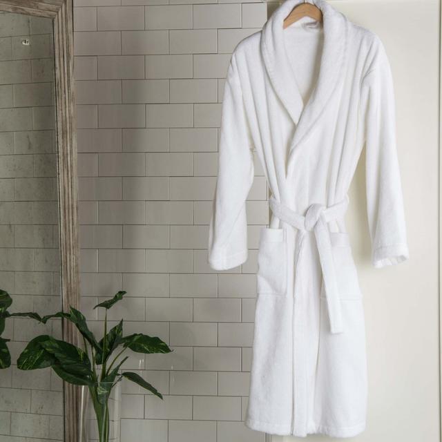 Diamonds Border Bathrobe