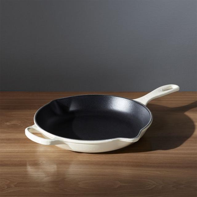 Le Creuset Signature Skillet