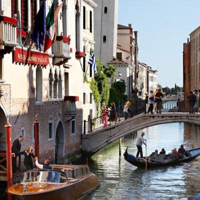 Honeymoon: Hotels in Italy
