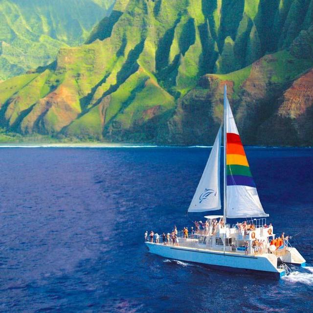 Kauai catamaran cruise!